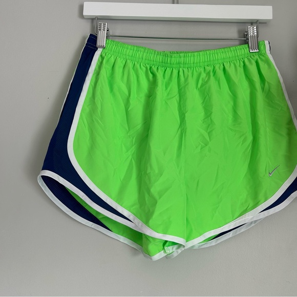 🩷NIKE DRI-FIT TEMPO CLASSIC RUNNING ATHLETIC SHORTS GREEN NEON SIZE MEDIUM - Picture 3 of 6